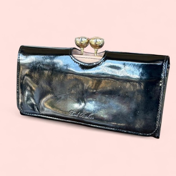 Ted Baker Accessories - Used‎ Ted Baker wallet clutch